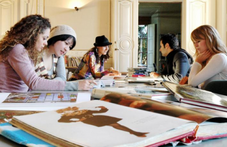 “英国高考”A-level将变脸 加大高校命题权重